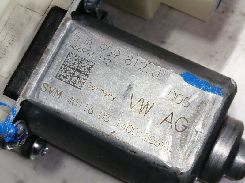 Recambio de elevalunas delantero derecho para seat toledo (kg3) style referencia OEM IAM 5JA959812J 1400120694 / A67937113 14054