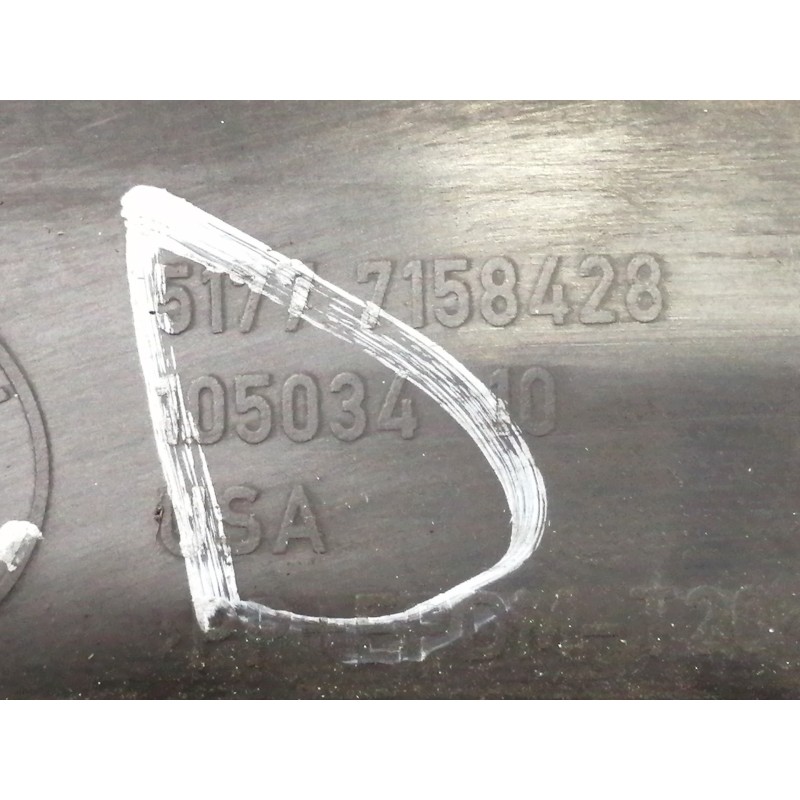 Recambio de aletin delantero derecho para bmw x5 (e70) xdrive30d referencia OEM IAM 51777158428 10503410 