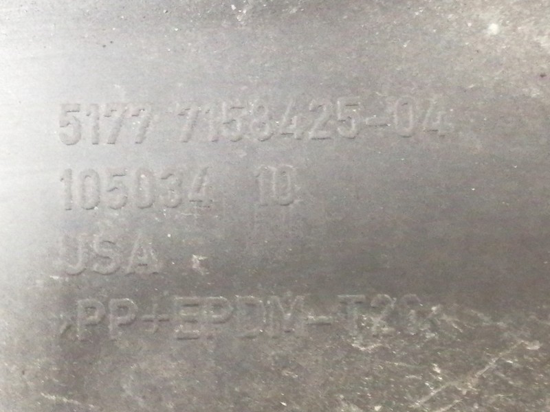 Recambio de aletin trasero izquierdo para bmw x5 (e70) xdrive30d referencia OEM IAM 5177715842504 10503410 