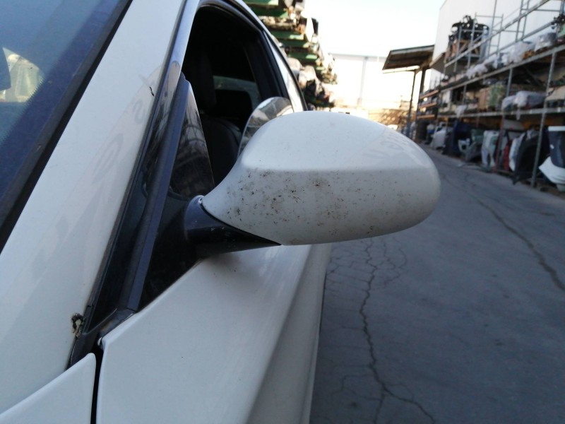 Recambio de retrovisor izquierdo para bmw serie 1 berlina (e81/e87) 118d referencia OEM IAM F0133101 F0133101 C013105 ELECTRICO 