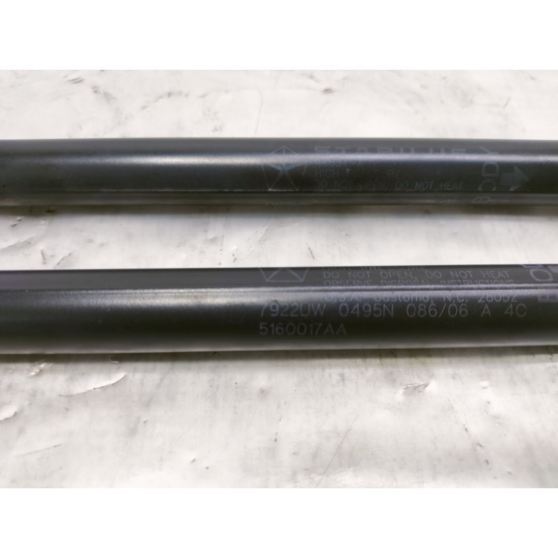 Recambio de amortiguadores maletero / porton para dodge caliber s referencia OEM IAM 7922UV0495N 5160017AA 