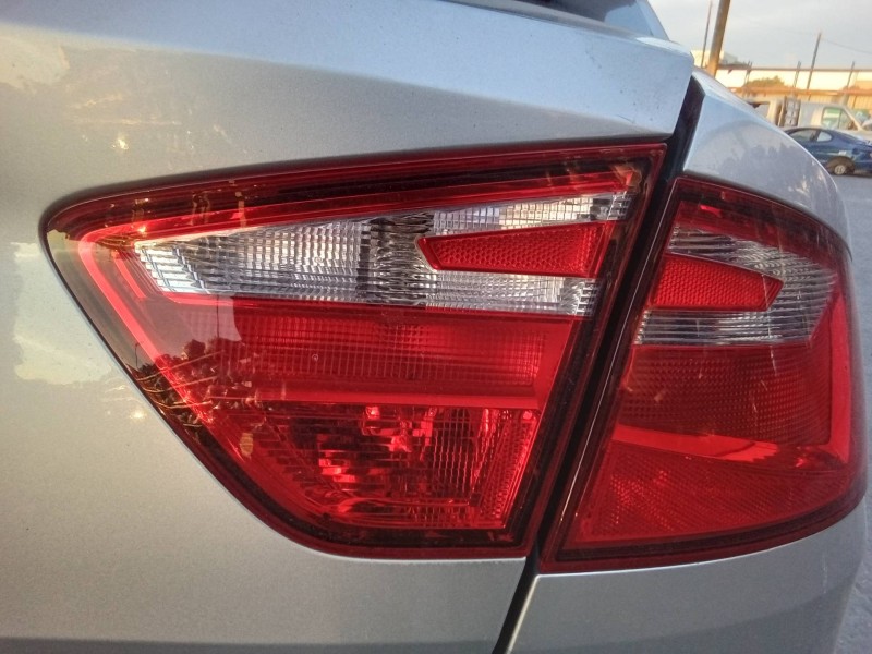 Recambio de piloto trasero derecho interior para seat toledo (kg3) style referencia OEM IAM 18491002  