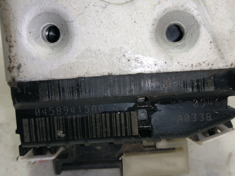 Recambio de cerradura puerta trasera izquierda para dodge caliber s referencia OEM IAM 04589415AA  