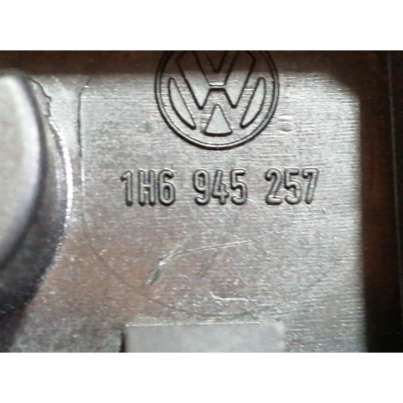 Recambio de piloto trasero derecho para volkswagen golf iii berlina (1h1) match referencia OEM IAM 1H6945257  