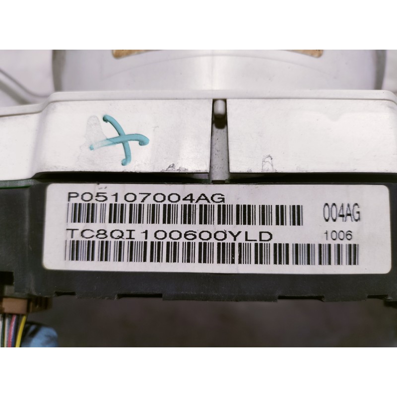 Recambio de cuadro instrumentos para dodge caliber s referencia OEM IAM P04840657AB E356204840657AA TC8QI100600YLD P05107004AG 