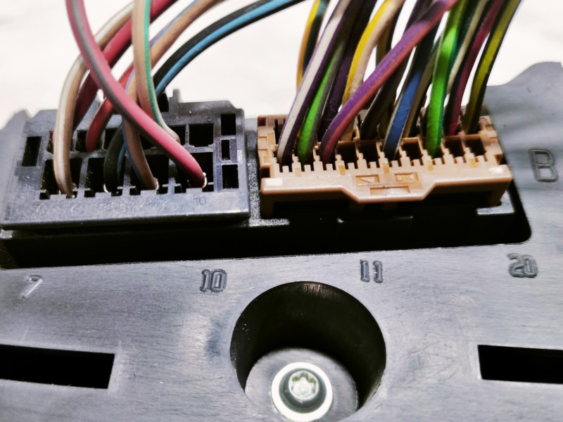 Recambio de cuadro instrumentos para dodge caliber s referencia OEM IAM P04840657AB E356204840657AA TC8QI100600YLD P05107004AG 