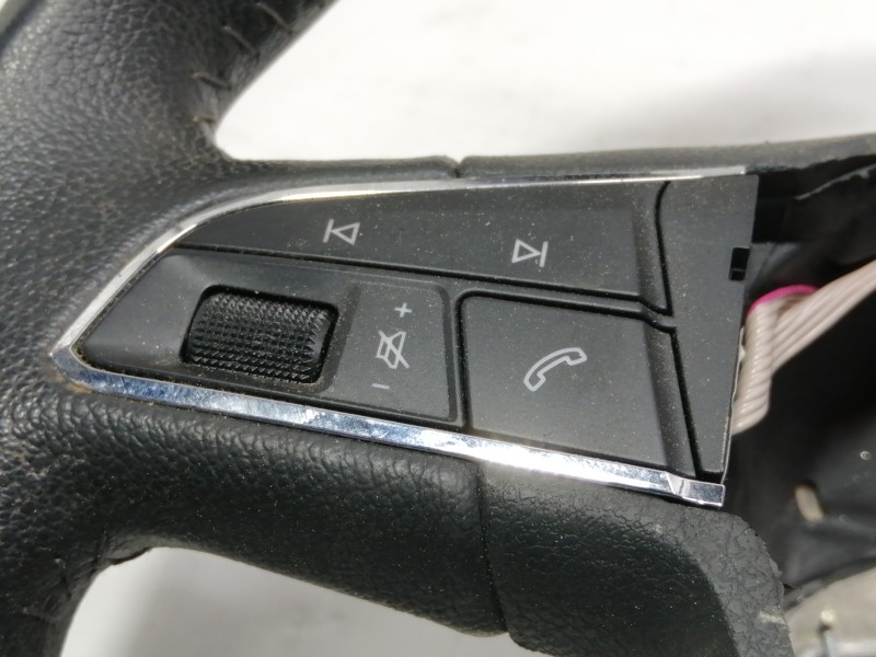 Recambio de volante para seat toledo (kg3) style referencia OEM IAM 6JA419091 6JA419091E 