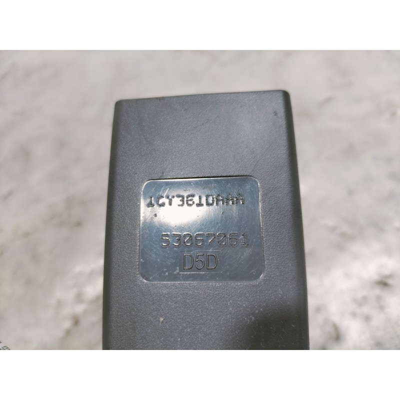 Recambio de enganche cinturon delantero derecho para dodge caliber s referencia OEM IAM 1CY361DAAA 53067061 