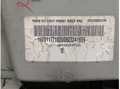 Recambio de guarnecido puerta delantera derecha para dodge caliber s referencia OEM IAM 0YE04BDAAA 1BD541DAAC  2