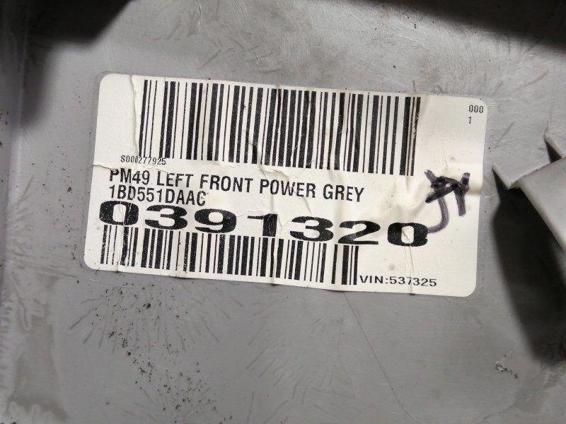 Recambio de guarnecido puerta delantera izquierda para dodge caliber s referencia OEM IAM 0YE05BDAAA 1BD551DAAC 