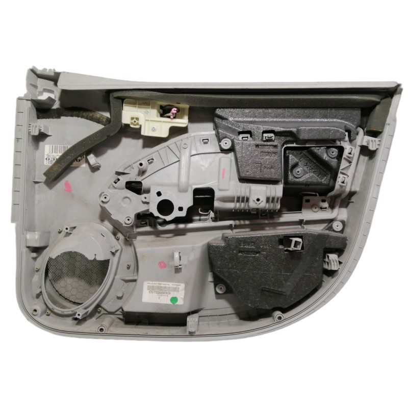 Recambio de guarnecido puerta delantera izquierda para dodge caliber s referencia OEM IAM 0YE05BDAAA 1BD551DAAC 
