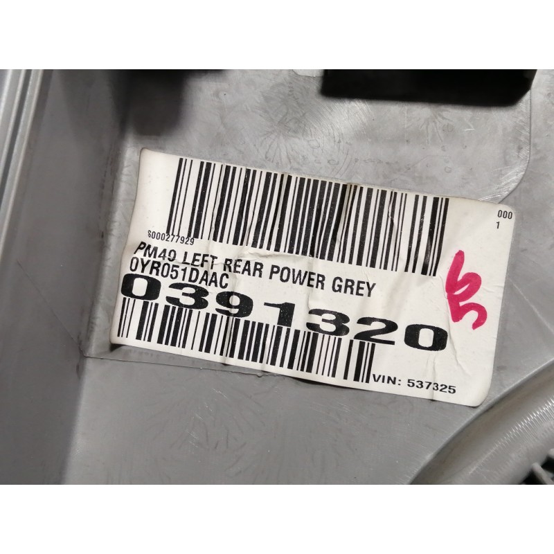 Recambio de guarnecido puerta trasera izquierda para dodge caliber s referencia OEM IAM 0YE11BDAAA 0YR051DAAC 