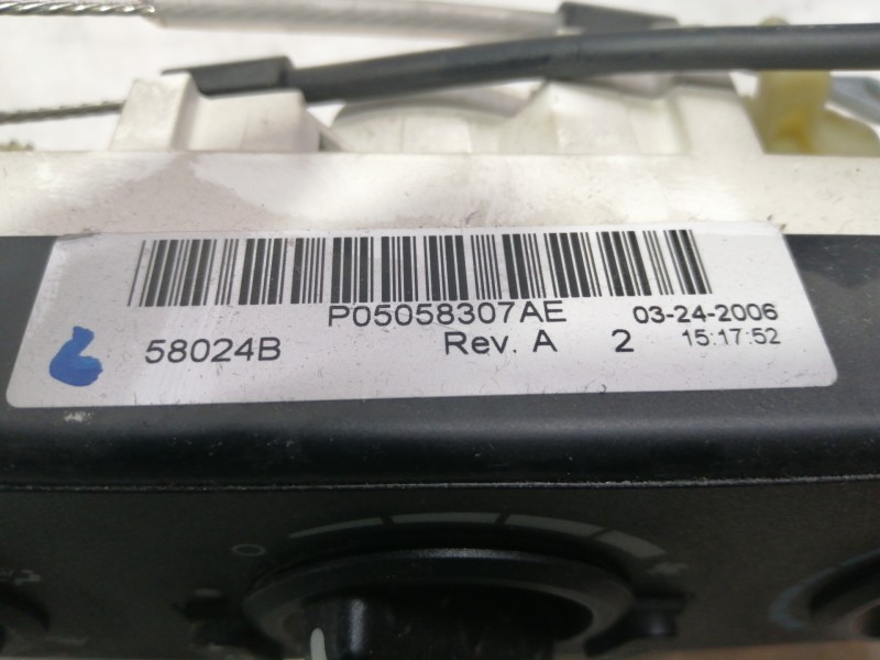 Recambio de mando calefaccion / aire acondicionado para dodge caliber s referencia OEM IAM P05058307AE  
