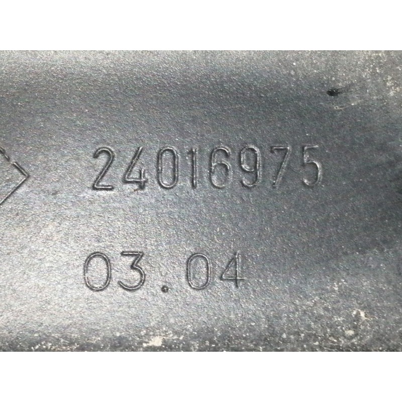 Recambio de brazo limpia delantero izquierdo para bmw x5 (e53) 3.0d referencia OEM IAM 24016975 7132216DS 