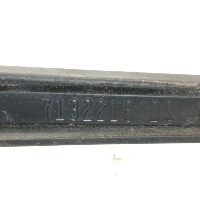 Recambio de brazo limpia delantero izquierdo para bmw x5 (e53) 3.0d referencia OEM IAM 24016975 7132216DS 