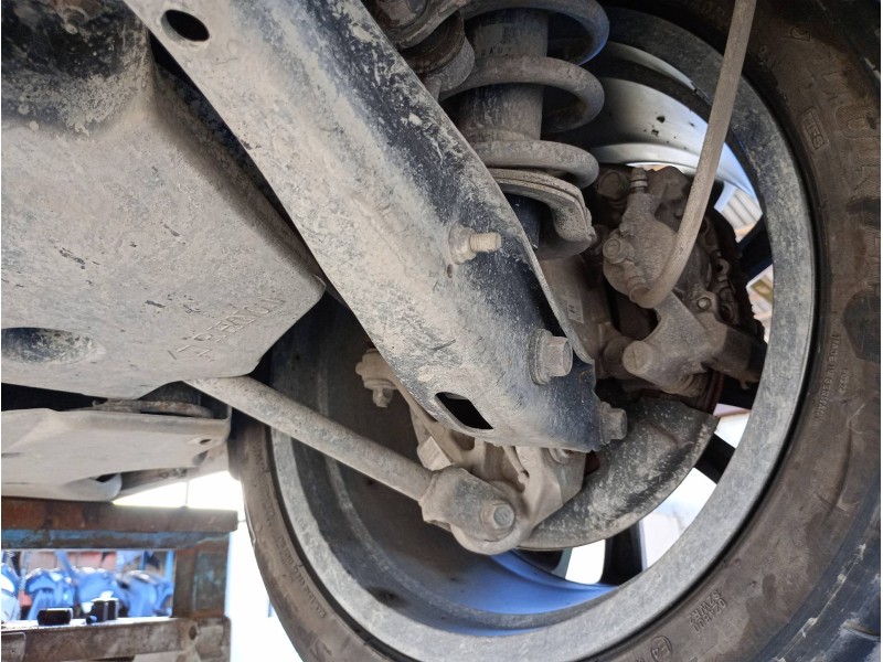 Recambio de mangueta trasera derecha para lexus is200 (ds2/is2) 220d referencia OEM IAM   