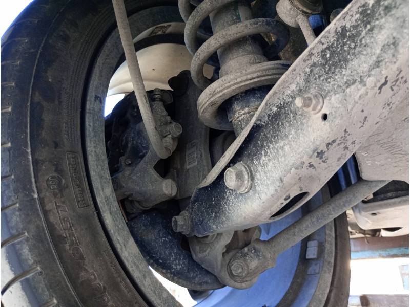 Recambio de mangueta trasera izquierda para lexus is200 (ds2/is2) 220d referencia OEM IAM   