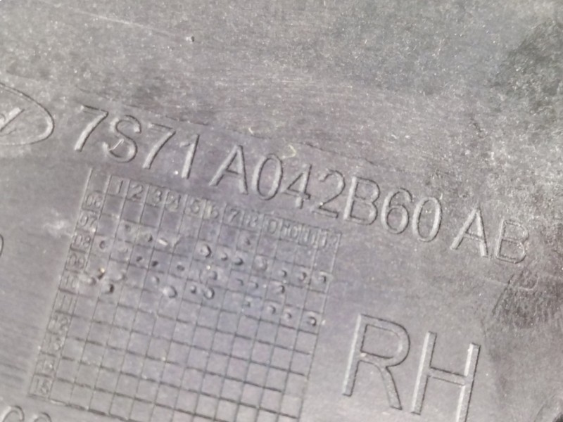 Recambio de apoyabrazos central para ford mondeo ber. (ca2) trend x referencia OEM IAM 7S71A042B61AC 7S71A042B60AB 8M5T15K603KA