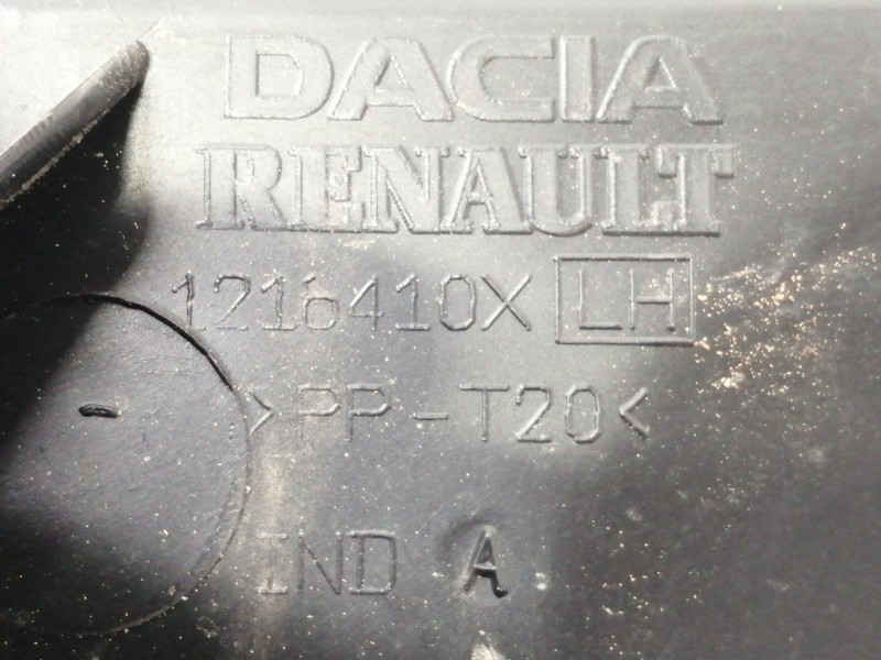 Recambio de torpedo para dacia duster ambiance 4x2 referencia OEM IAM 82008254572 1180217X 1216410X