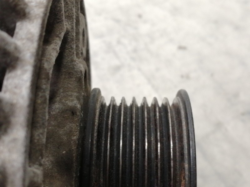 Recambio de alternador para land rover range rover (lp) vogue (160kw) referencia OEM IAM 0123520022 ERR5834 