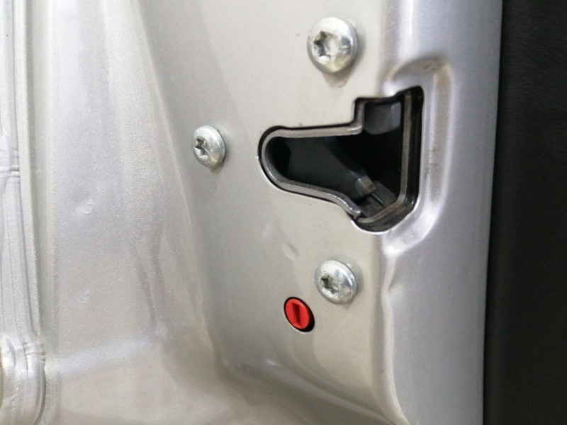 Recambio de puerta trasera izquierda para opel zafira a comfort referencia OEM IAM COMPLETA  