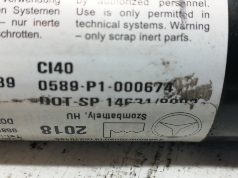 Recambio de amortiguadores capo para mercedes-benz clase gla (w156) gla 180 (156.942) referencia OEM IAM 0589P1000674  AMORTIGUA