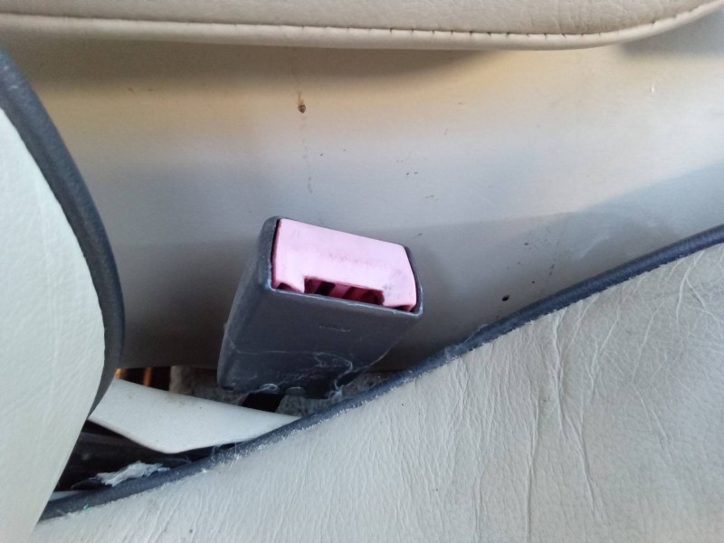 Recambio de enganche cinturon delantero derecho para land rover range rover (lp) vogue (160kw) referencia OEM IAM 104920LNF  