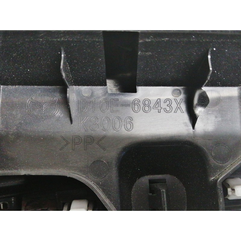 Recambio de guarnecido puerta delantera derecha para mazda cx-3 evolution referencia OEM IAM D10E6843X DL8W68420 