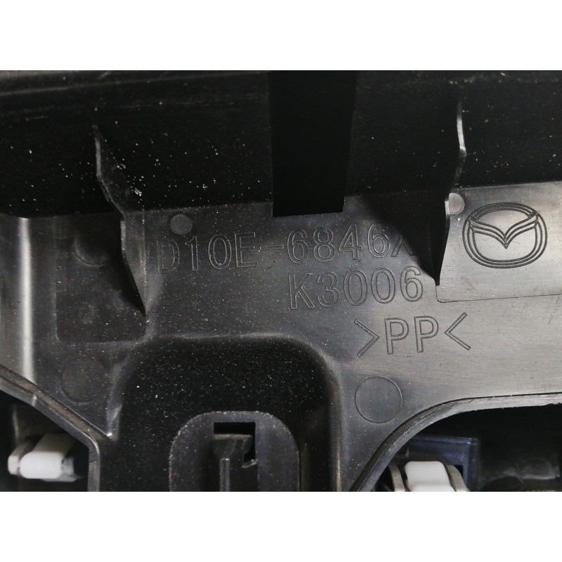 Recambio de guarnecido puerta delantera izquierda para mazda cx-3 evolution referencia OEM IAM D10E6846X DL8W68450 