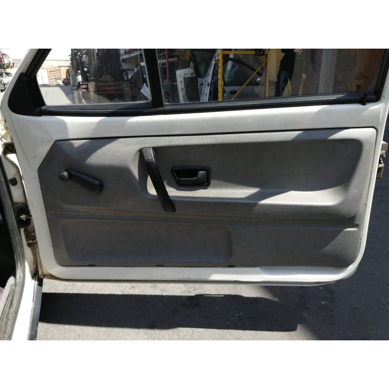 Recambio de guarnecido puerta delantera derecha para volkswagen polo (867/871/873) cl coupe referencia OEM IAM   