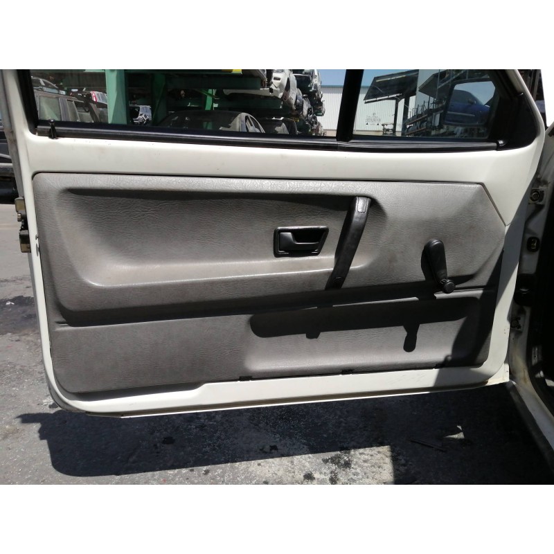 Recambio de guarnecido puerta delantera izquierda para volkswagen polo (867/871/873) cl coupe referencia OEM IAM   