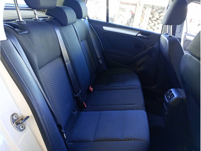 Recambio de asientos traseros para volkswagen golf vi (5k1) advance referencia OEM IAM   