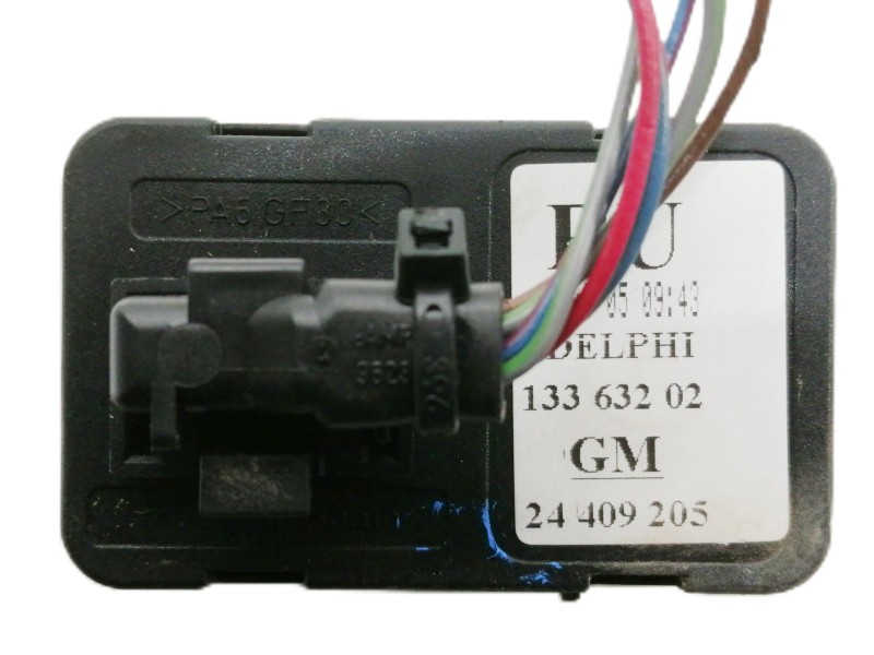 Recambio de mando elevalunas delantero izquierdo para opel meriva blue line referencia OEM IAM 13363202 24409205 