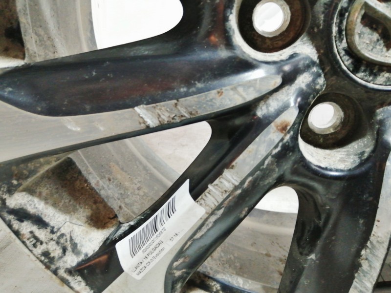 Recambio de llanta para mazda cx-3 evolution referencia OEM IAM 18´´ET50 18X7J 