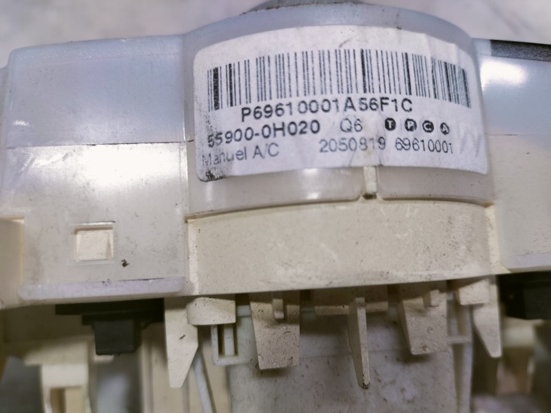 Recambio de mando calefaccion / aire acondicionado para toyota aygo (kgb/wnb) 1.0 cat referencia OEM IAM 559000H020 55900 205081