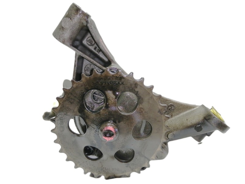 Recambio de bomba aceite para volkswagen passat variant (3b5) comfortline referencia OEM IAM 06A115105 670815552 