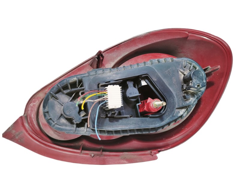 Recambio de piloto trasero izquierdo para toyota aygo (kgb/wnb) 1.0 cat referencia OEM IAM 815610H020 7 CABLES 