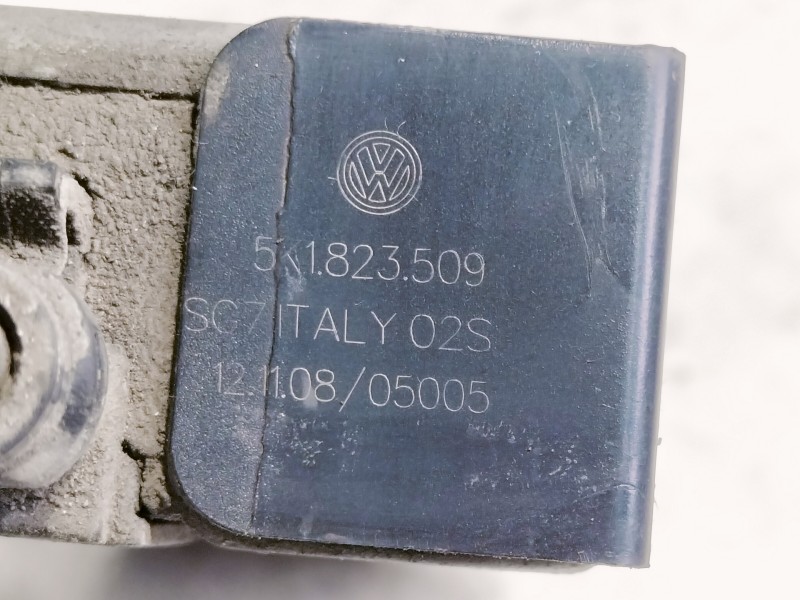 Recambio de cerradura capot para volkswagen golf vi (5k1) advance referencia OEM IAM 5K1823509  