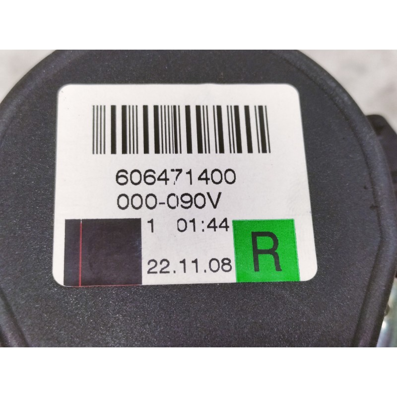 Recambio de cinturon seguridad trasero derecho para volkswagen golf vi (5k1) advance referencia OEM IAM 1K6857806AA 000090V 