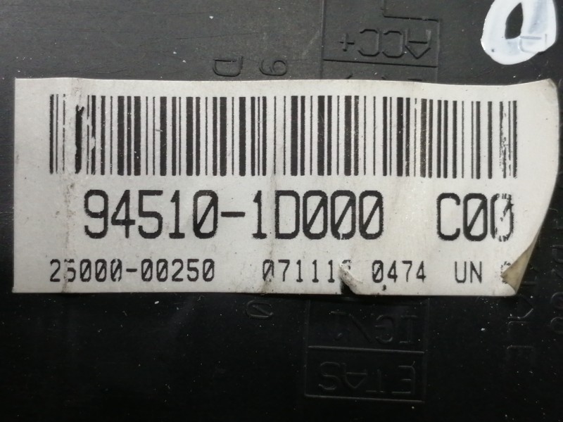 Recambio de pantalla multifuncion para kia carens (un) referencia OEM IAM 945101D000 945101D200 