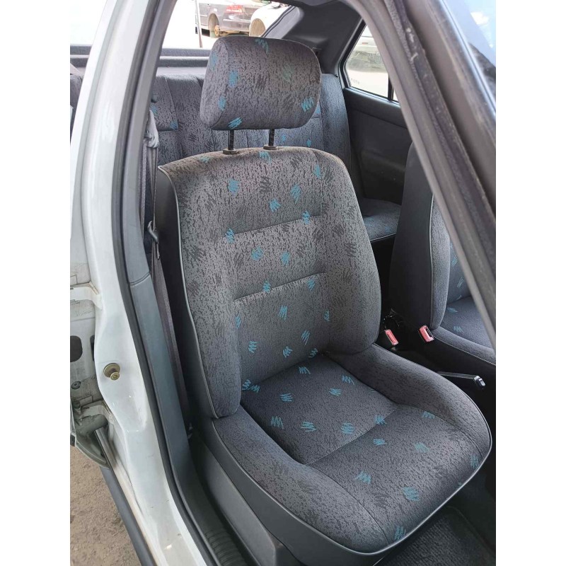 Recambio de asiento delantero derecho para renault 19 (b/c/l53) referencia OEM IAM   