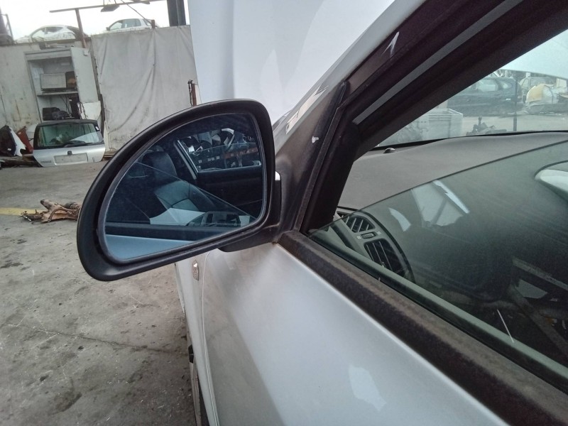 Recambio de retrovisor izquierdo para kia pro_cee´d emotion referencia OEM IAM   