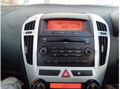 Recambio de sistema audio / radio cd para kia pro_cee´d emotion referencia OEM IAM 961401H600 A2C53298468 BS010745 2
