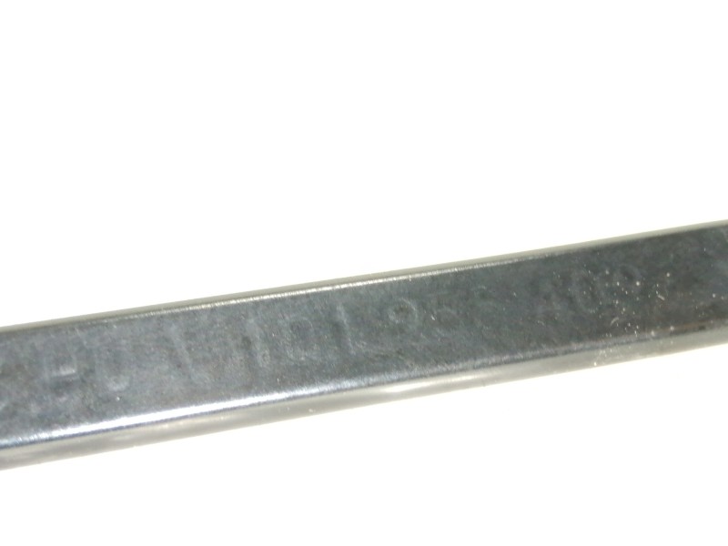 Recambio de brazo limpia delantero izquierdo para volkswagen golf vi (5k1) advance referencia OEM IAM 101955409  