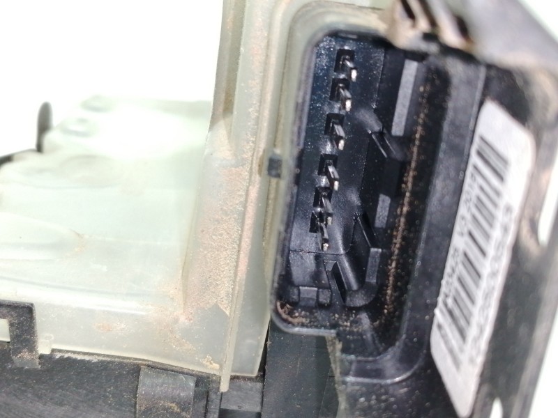 Recambio de cerradura puerta delantera derecha para citroën c3 feel referencia OEM IAM 123980 13942937 ELECTRICO / 5208A1080K7