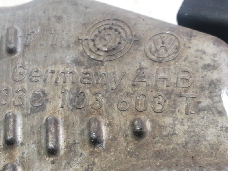 Recambio de carter para volkswagen golf vi (5k1) advance referencia OEM IAM 03C103603T  