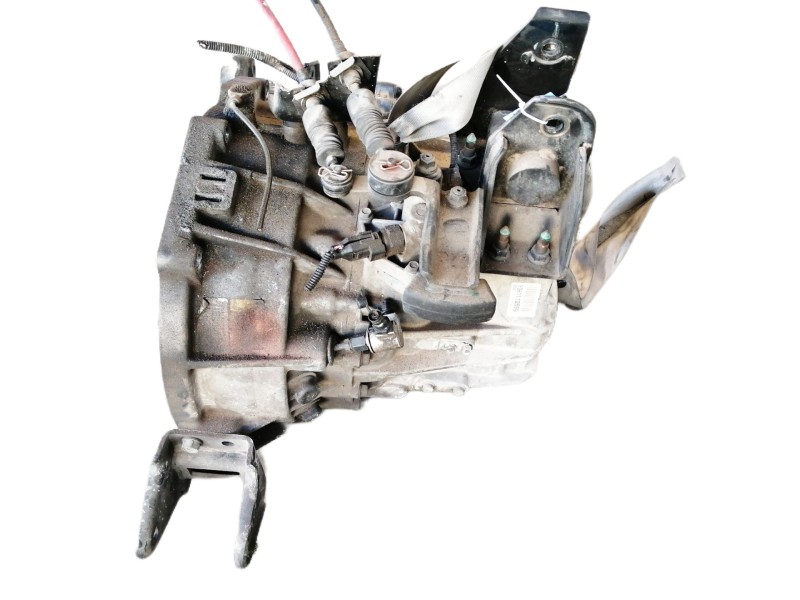 Recambio de caja cambios para kia carnival 2.9 crdi vgt ex referencia OEM IAM Y061112599  5 VELOCIDADES