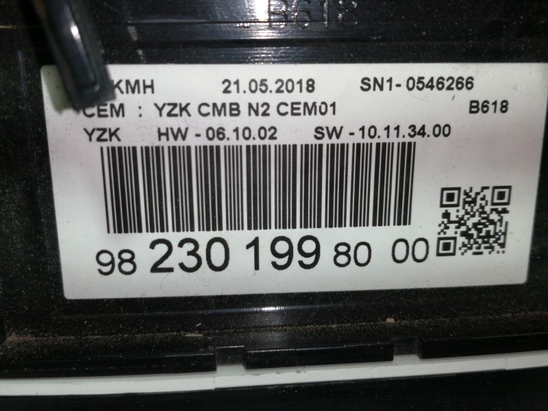 Recambio de cuadro instrumentos para citroën c3 feel referencia OEM IAM 982301998000  