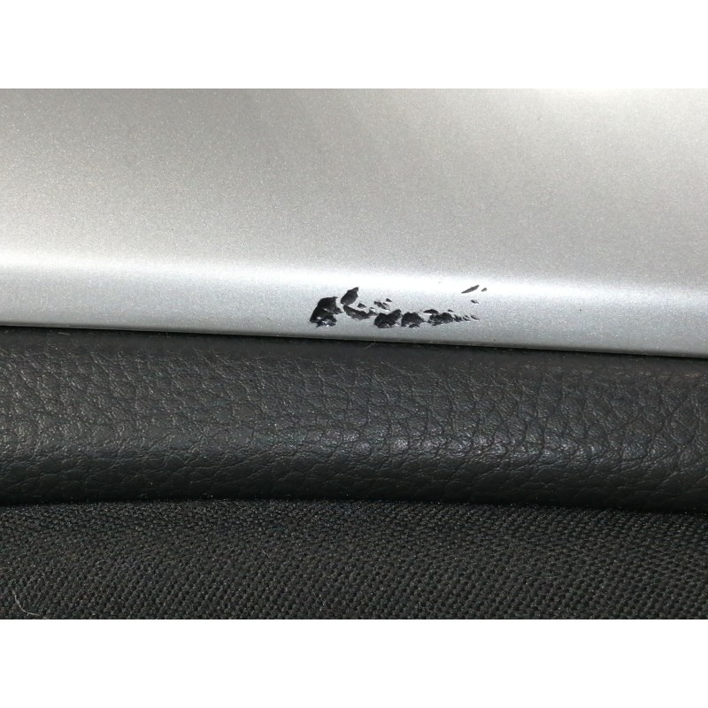 Recambio de guarnecido puerta trasera derecha para volkswagen golf vi (5k1) advance referencia OEM IAM 5K6867212 5K4868074 