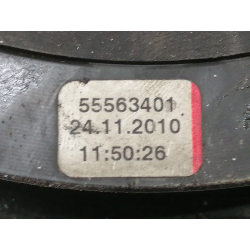 Recambio de polea cigueñal para opel insignia sports tourer 2.0 16v cdti referencia OEM IAM 55563401  